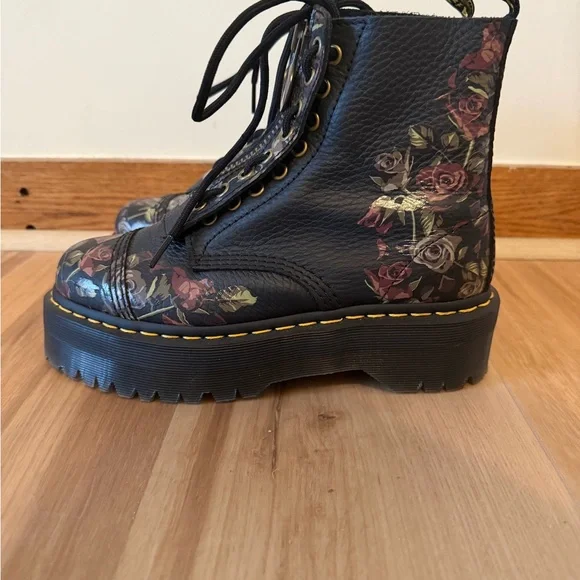 Dr. Martens Sinclair Decayed Roses Tumbled Napa Leather Lace Up Boot - Picture 2 of 6